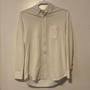 Uniqlo Men’s White Button Up Shirt Slim Fit Size Large